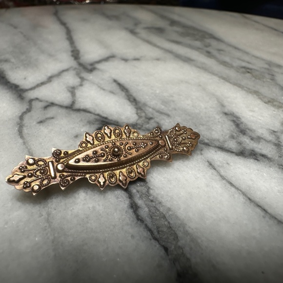 Antique 9k Gold Etruscan Hidden Locket Brooch - Picture 4 of 7